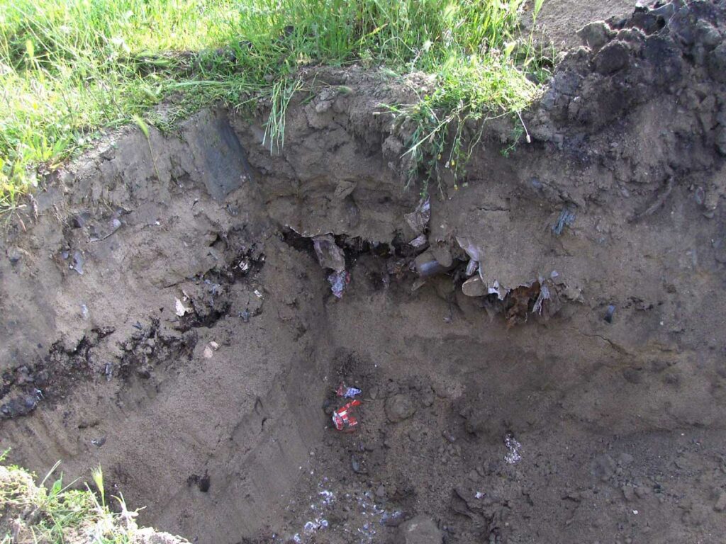 Scoperta discarica interrata a Rocca di Neto