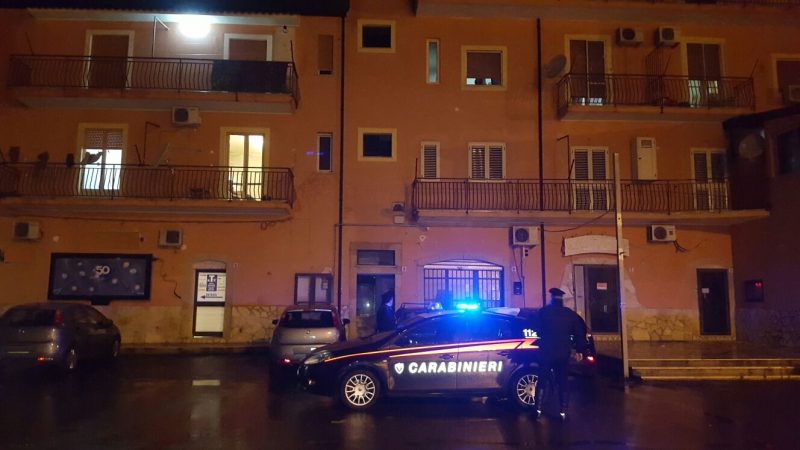 Chiuse tre case di appuntamenti a Crotone