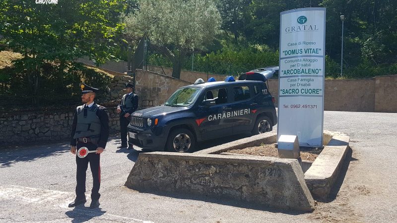 Rimasti feriti due Militari in una protesta scoppiata nella Casa Famiglia di Cotronei