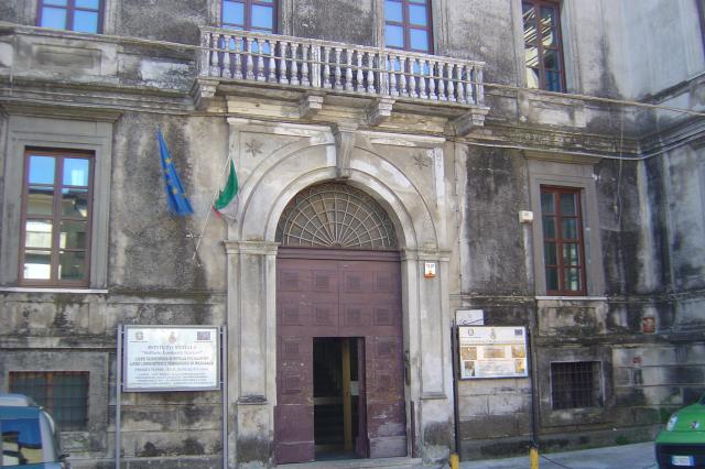 Manifestano gli studenti dell’Alto Marchesato per la viabilità
  