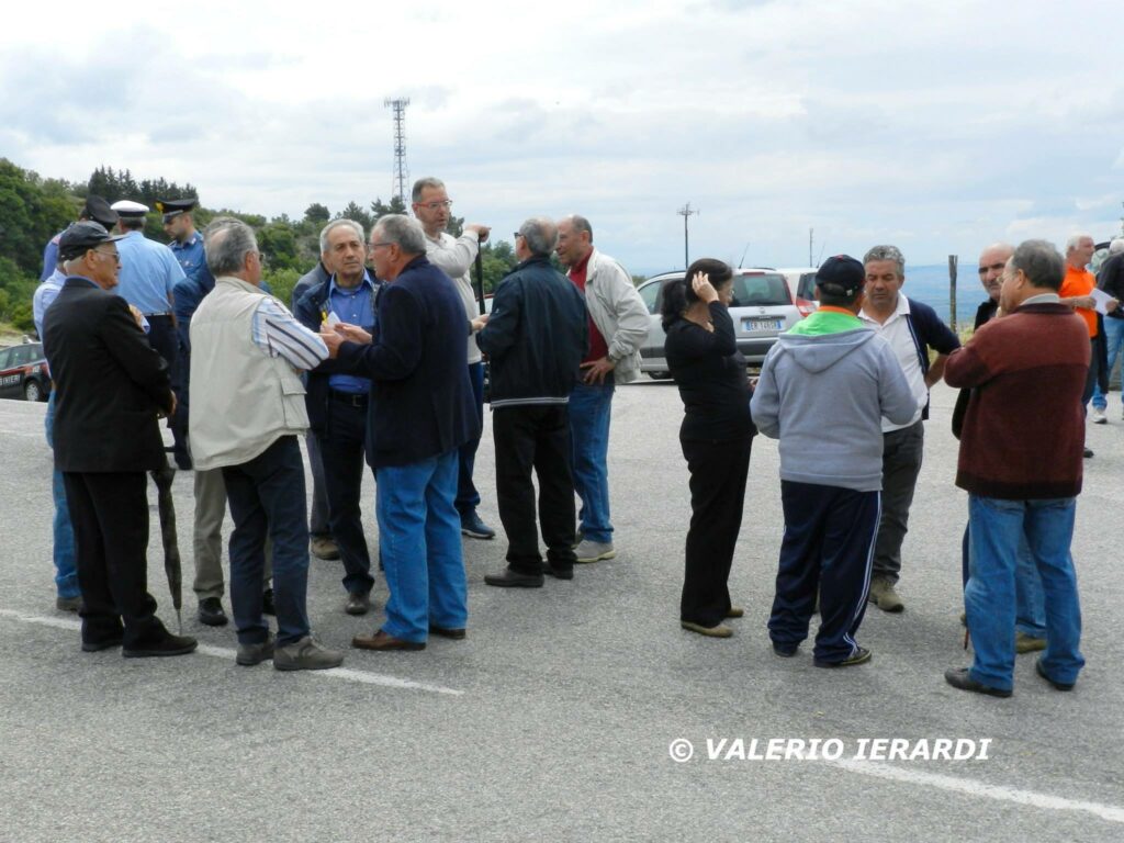 Foto della protesta di San Demetrio