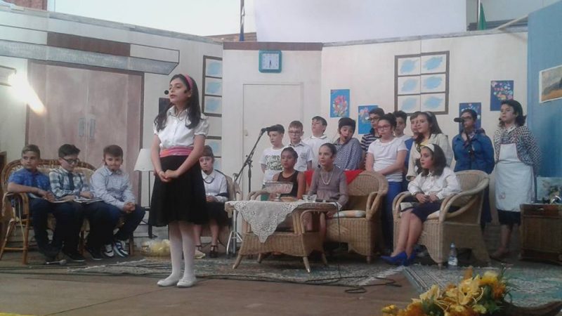 “Saluto teatrale” degli alunni della V c delle scuole elementari di Petilia