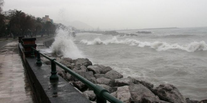 Allerta meteo, previsti per oggi sulla Calabria forti venti e temporali
