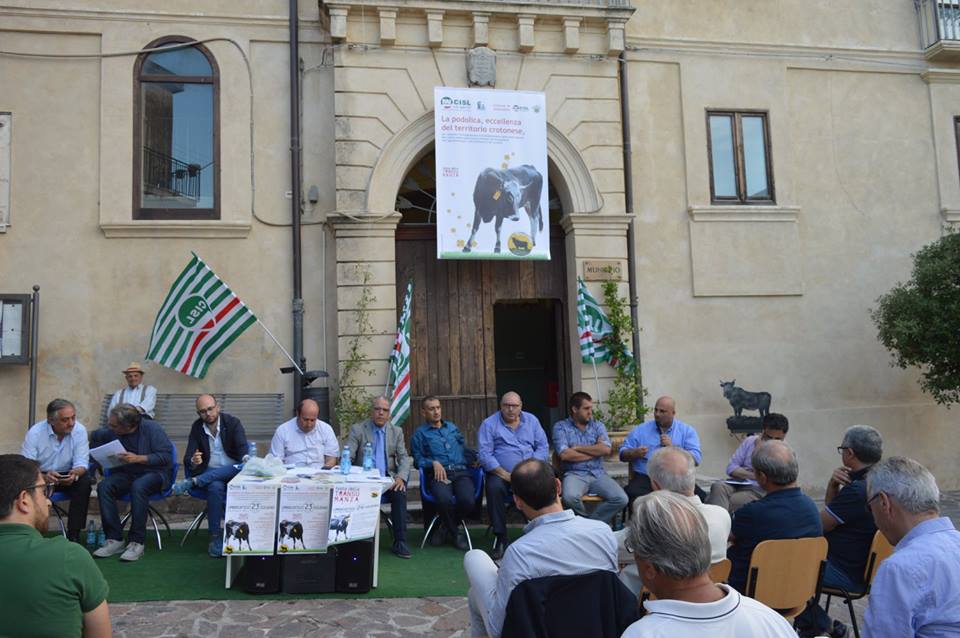 Due giorni dedicati all’eccellenza del territorio. Convegno sulla Podolica ad Umbriatico
  