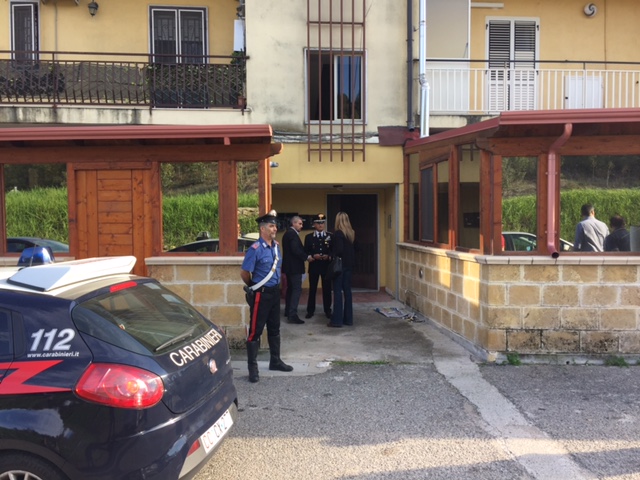 Tragedia familiare a Crotone
  