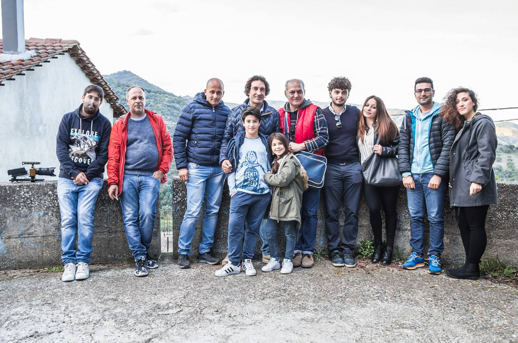 Sguardi oltre il ponte: la campagna di marketing del comune di Umbriatico
  