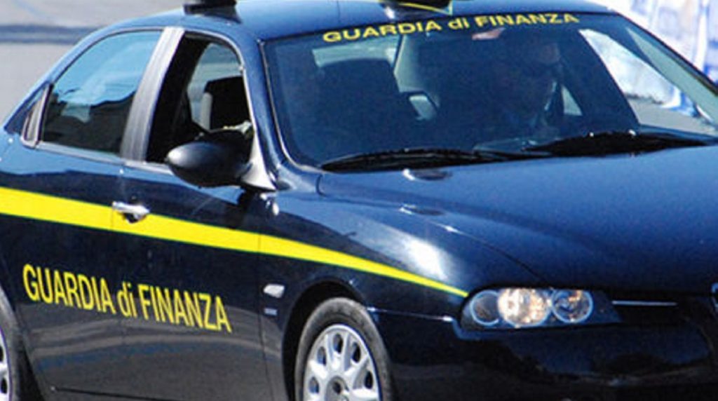 Denunziati 800 falsi braccianti agricoli