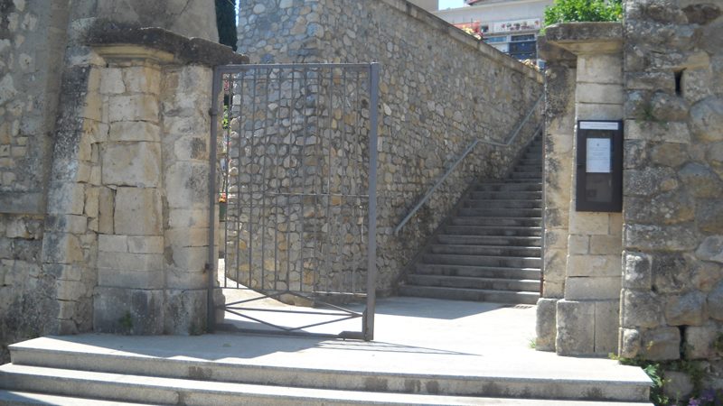 Furto al cimitero di Petilia