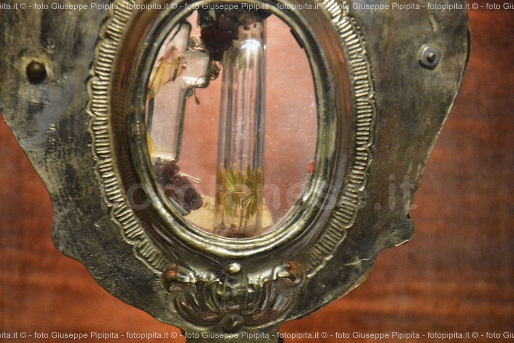 Sangue dalla Sacra Spina nel Venerdì Santo, il Vescovo nomina una commissione