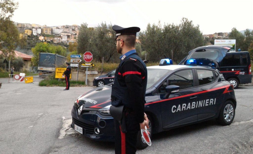 A Santa Severina denunciato dai Carabinieri un uomo per raccolta e trasporto di rifiuti pericolosi