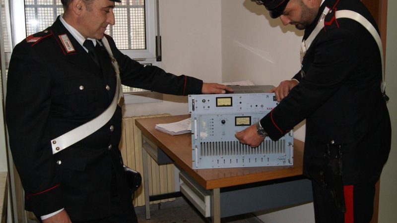 Continuano i programmi della radio abusiva di Cotronei: i Carabinieri arrestano il proprietario