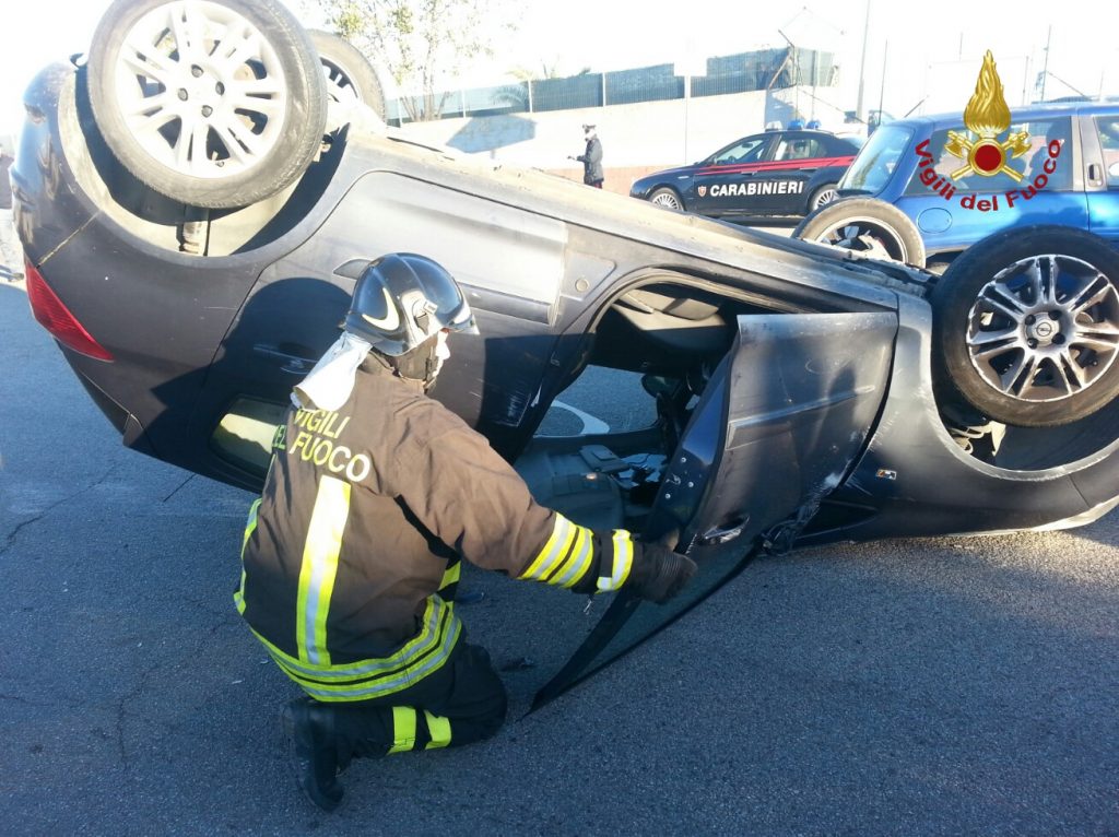 Incidente stradale a Crotone
  