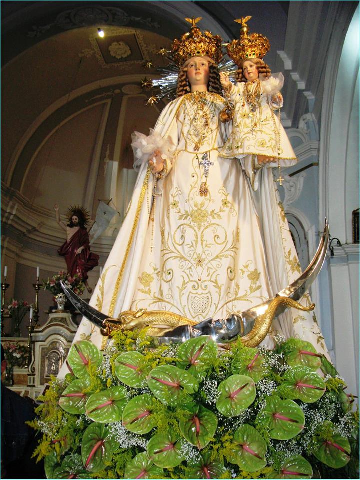 Rientro della statua della Madonna del Rosario
  