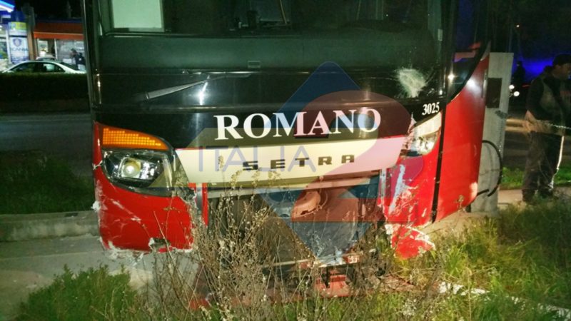 Autobus Romano sfiora la strage