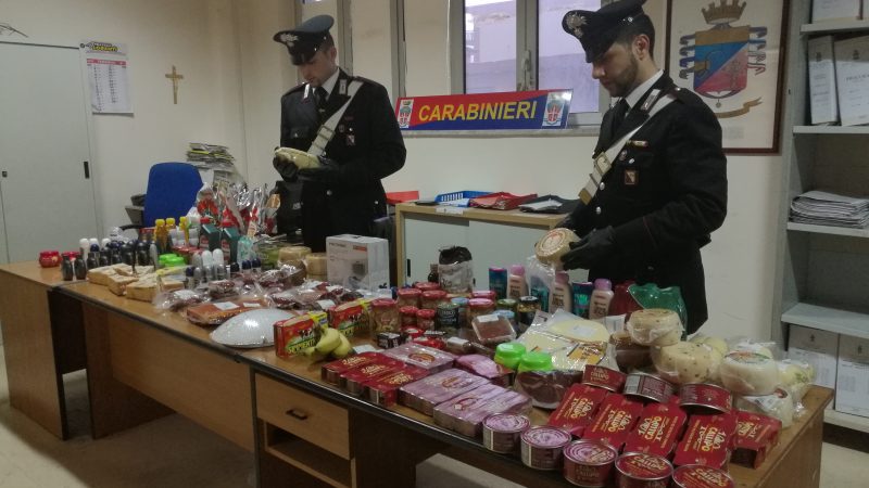 5000 euro di merce rubata da 4 cosentini. I Carabinieri: A Crotone, la spesa si paga!