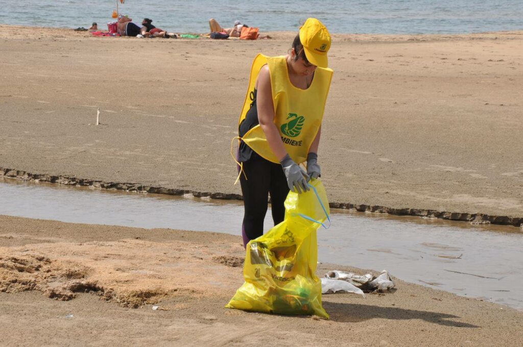 Diverse località di mare ripulite dai volontari di Legambiente