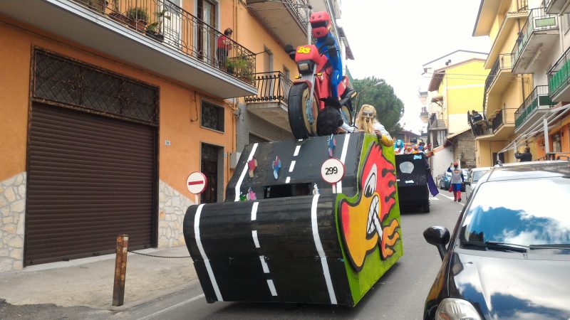Petilia in festa: il Carnevale organizzato dalla Proloco ha coinvolto un’intera città
