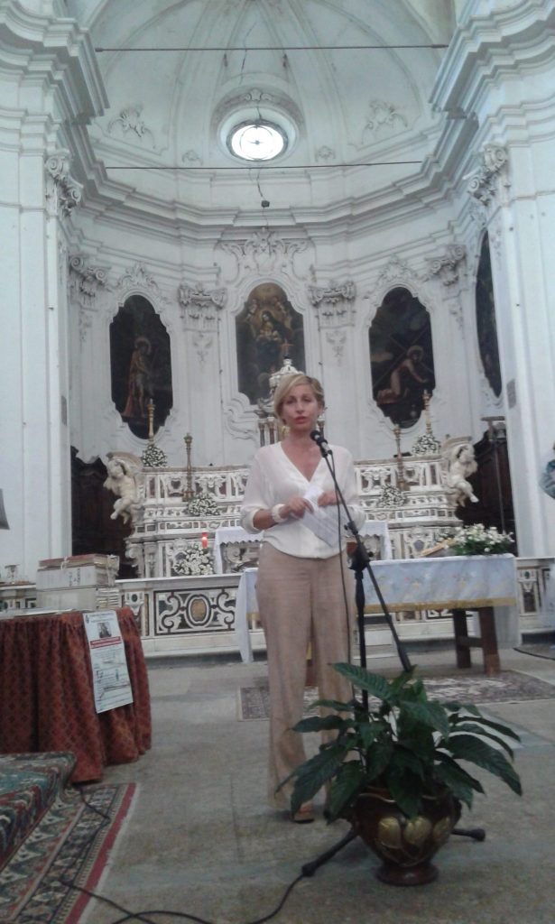 ONOREVOLE DORINA BIANCHI NELLA CHIESA DEL RITIRO DI MESORACA