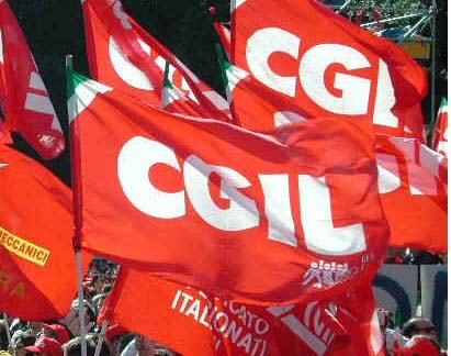 La Cgil condanna il vile atto alla sede del Pd Crotone
  