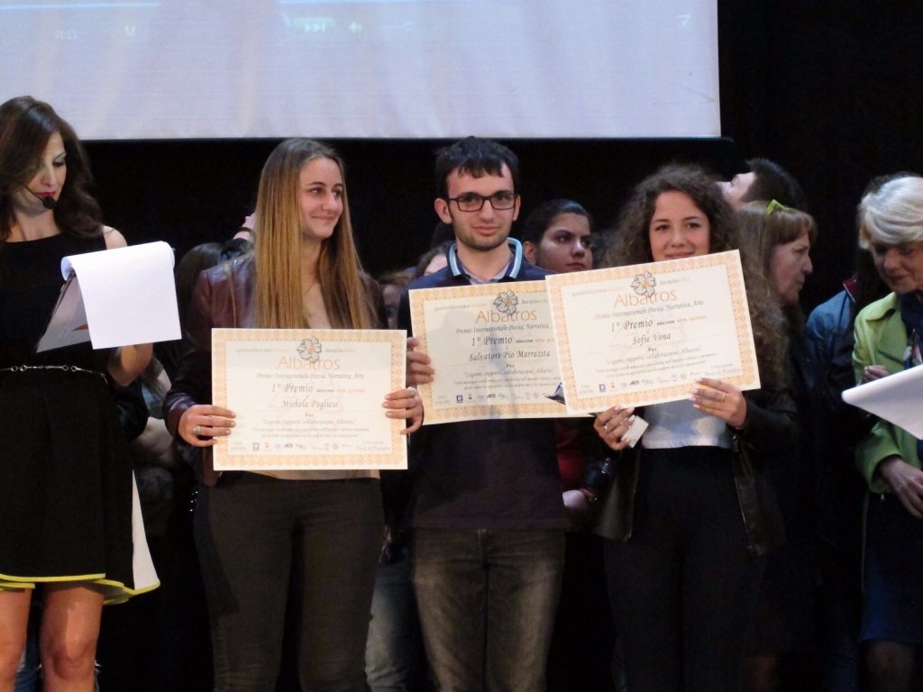 Primo posto del Premio Albatros per i liceali del Satriani