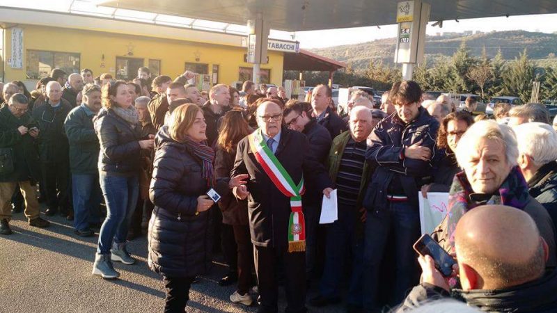 Petilia in protesta su Tg3. Anche Ferrovie della Calabria vengono meno al loro impegno