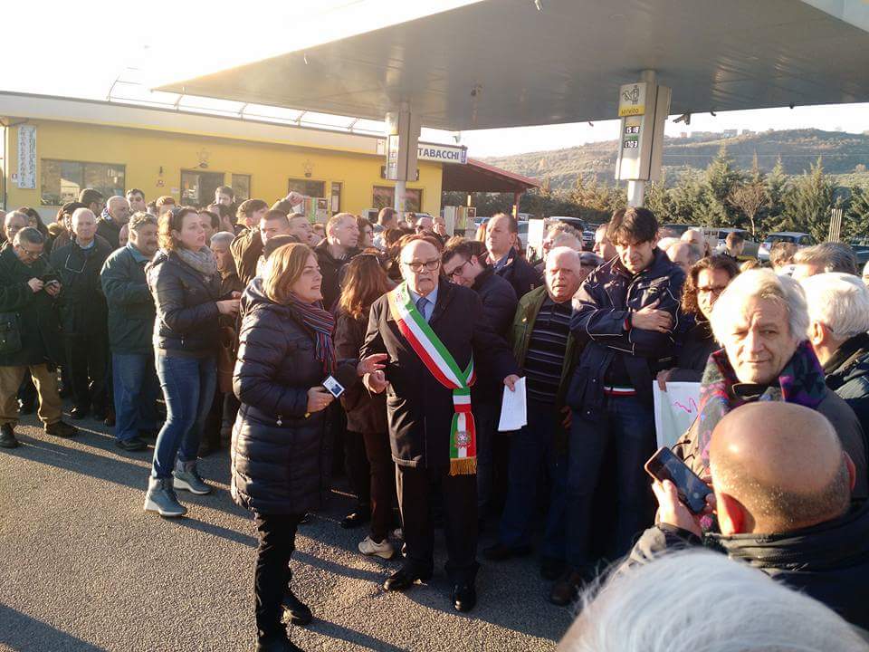 Petilia in protesta su Tg3. Anche Ferrovie della Calabria vengono meno al loro impegno
  