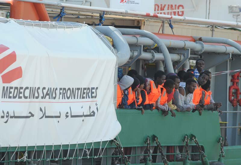 Sbarcati a Crotone 212 migranti, provenienti dalle coste libiche