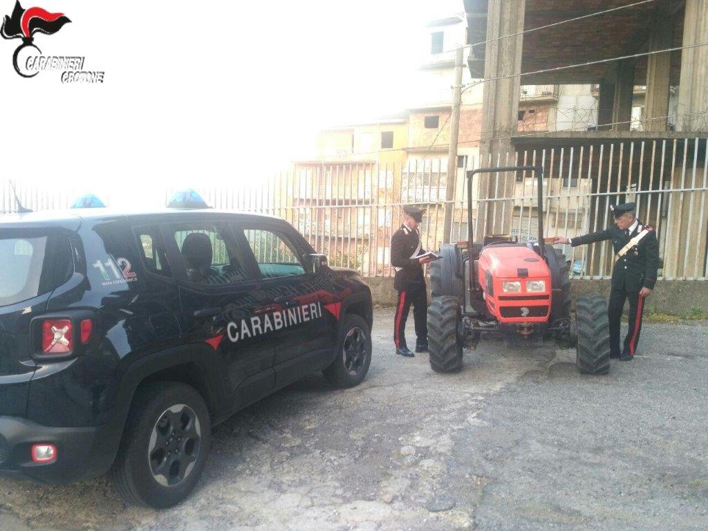 Telaio di trattore contraffatto, sequestrato mezzo a Petilia