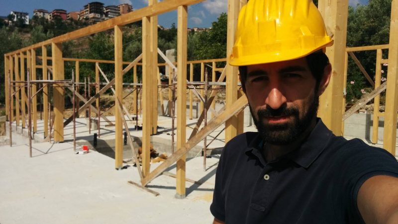 A Petilia sorge la prima casa in legno: l’ecosostenibilità abbatte il cemento