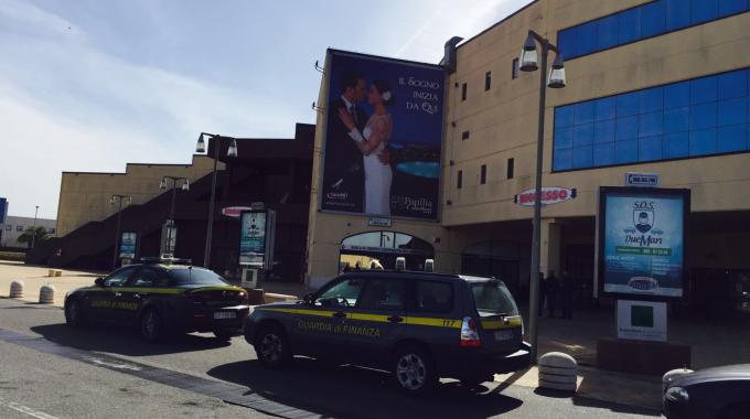 Sequestrato il Centro Commerciale ” I due Mari” di Lamezia Terme