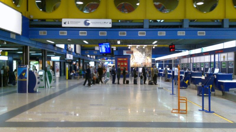 Lamezia Terme, furto di bagagli in aeroporto