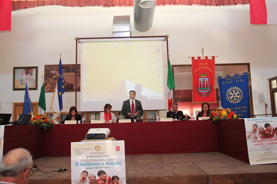 Il bullismo presentato dal Rotary Club di Petilia