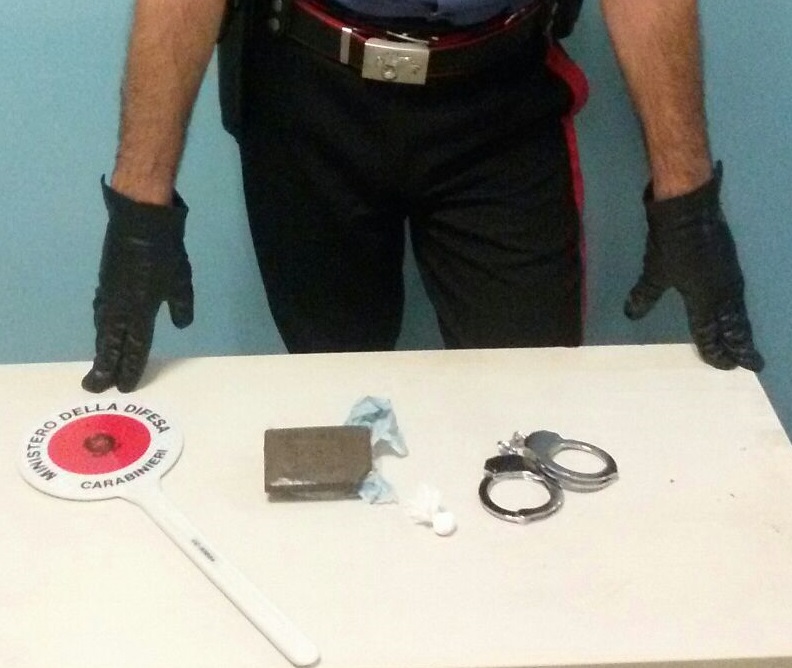 Arrestato per detenzione di droga