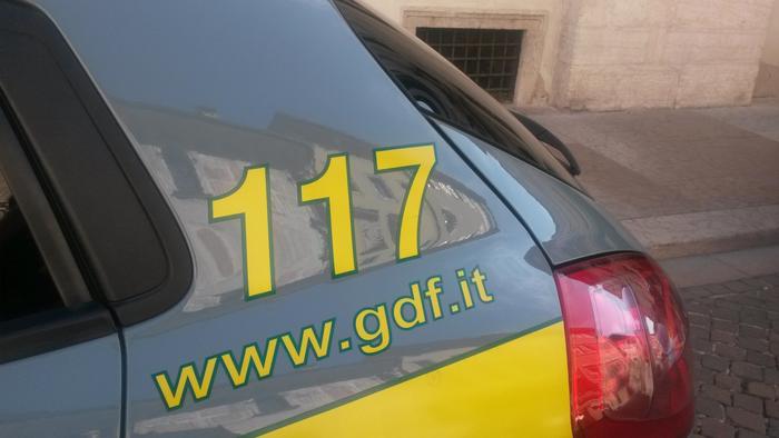 Truffa a Crotone per 16 mln, segnalazione dalla GdF