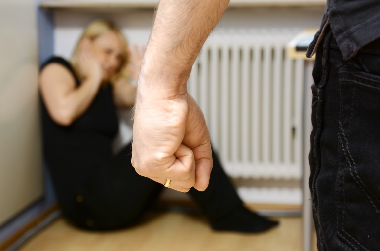 A Scandale un arresto per maltrattamenti in famiglia