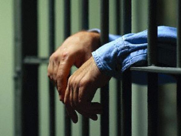 Arrestato anziano per tentata violenza sessuale su badante romena