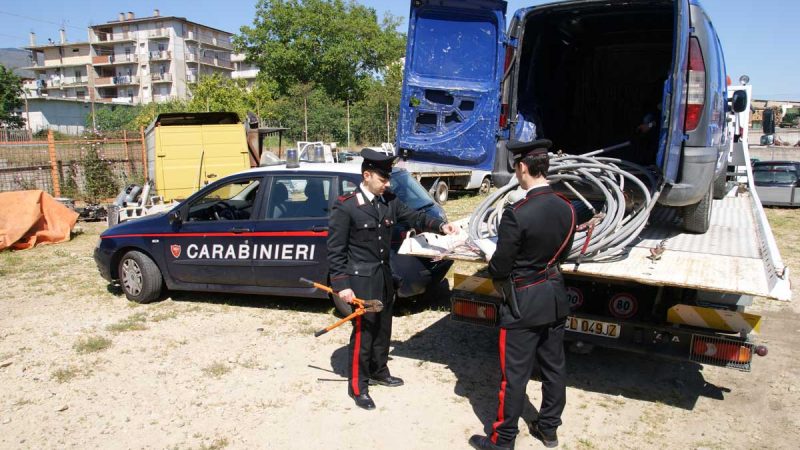 Furto di rame: i Carabinieri arrestano in flagranza un crotonese