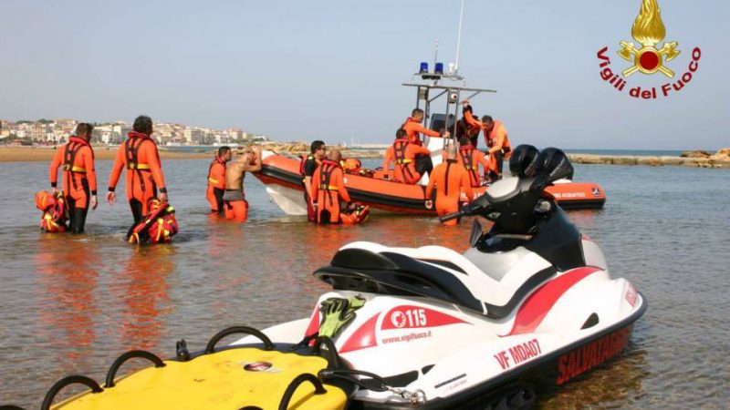 A Crotone il corso di Soccorso acquatico Vigili del fuoco