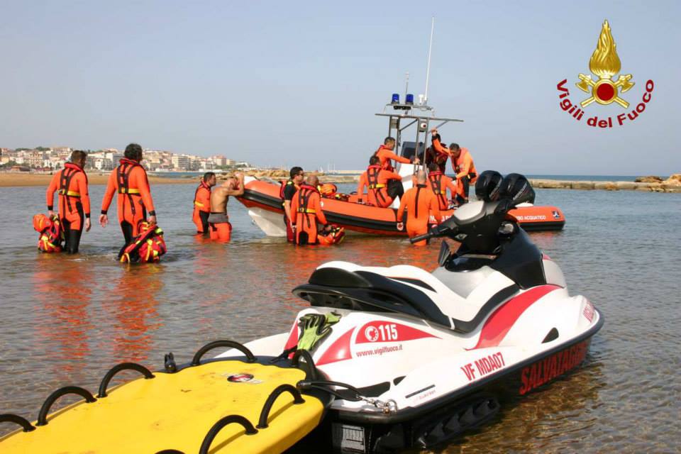 A Crotone il corso di Soccorso acquatico Vigili del fuoco