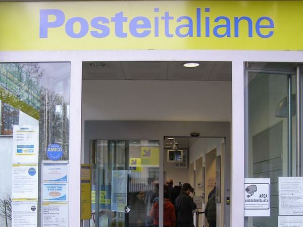 Direttore ufficio postale arrestato per aver favorito la ‘ndrangheta