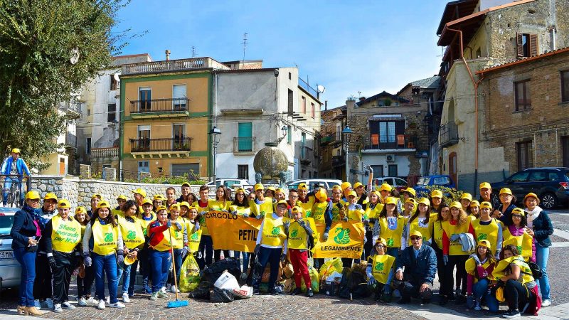Puliamo il mondo: a Petilia e Roccabernarda azione di pulizia con i volontari e le scuole