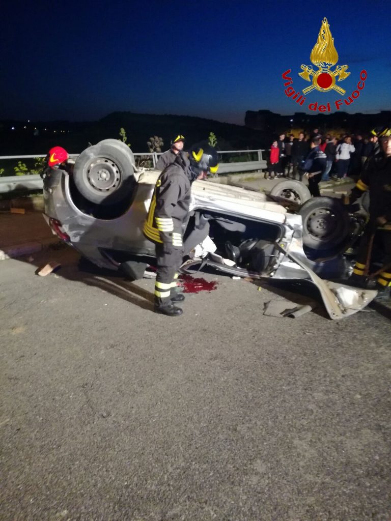 Incidente stradale a Crotone, coinvolto un giovane ragazzo
  