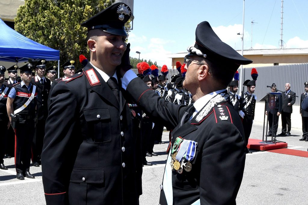 Anziano tenta il suicidio, salvato da Carabiniere libero del servizio