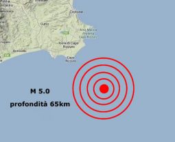 Terremoto in Calabria, epicentro al largo della costa ionica
  