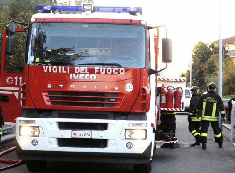 Incendio in una abitazione a Crotone
  