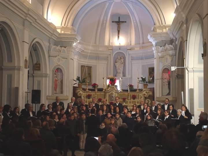 Concerto a Petilia: Gaudemus ha emozionato magistramente con le sue voci