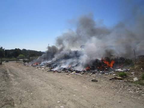 Incendio all’ isola ecologica di Foresta
  