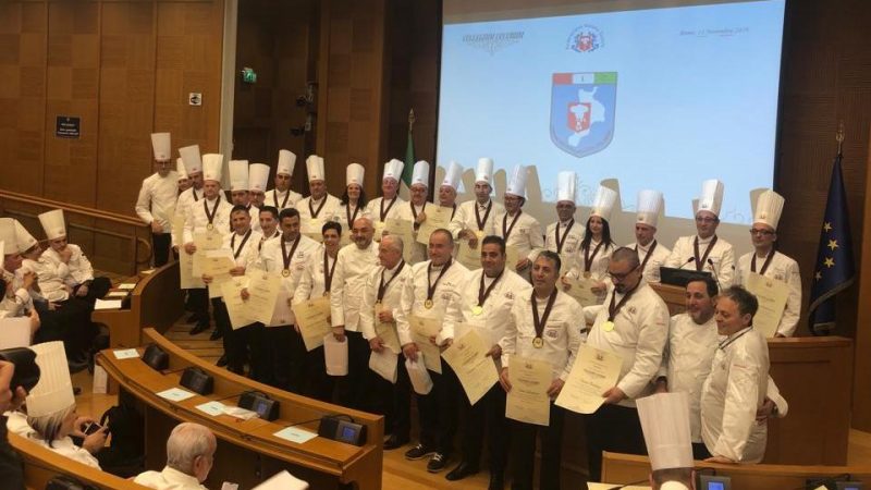 27 cuochi calabresi ricevono a Montecitorio i Collari Collegium Cocorum