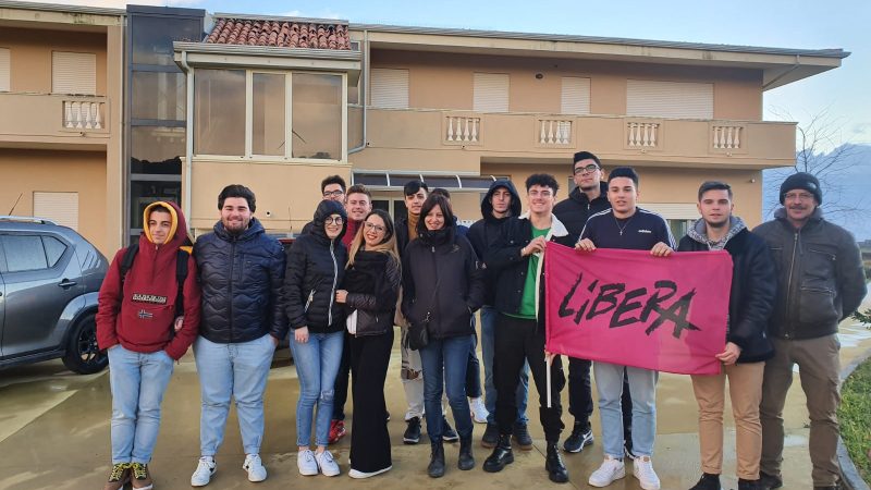 Terra di Mezzo: alcuni studenti del Ciliberto scrivono a Morra