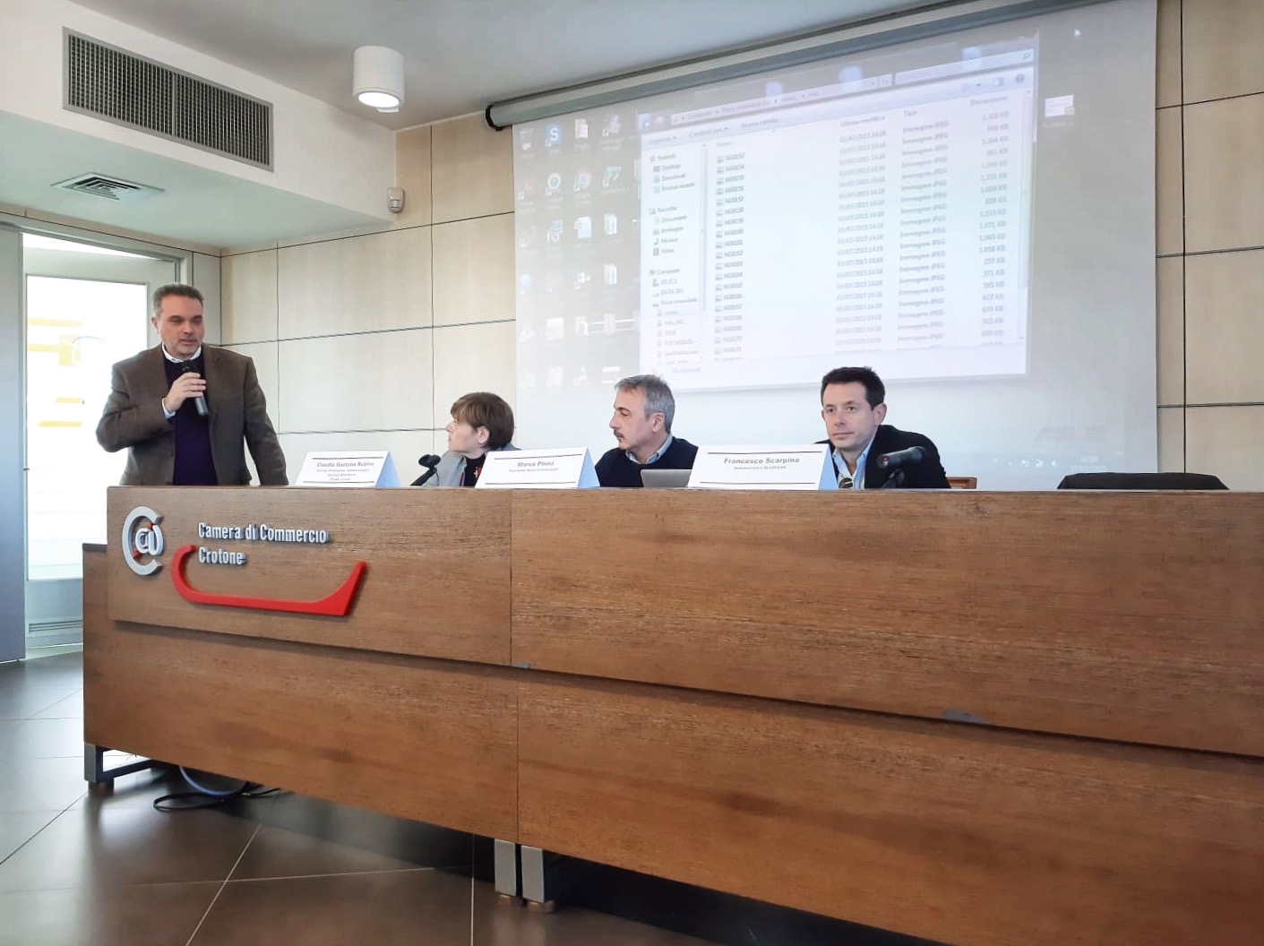 Inaugurata mostra Food Culture and Food Ways a Crotone